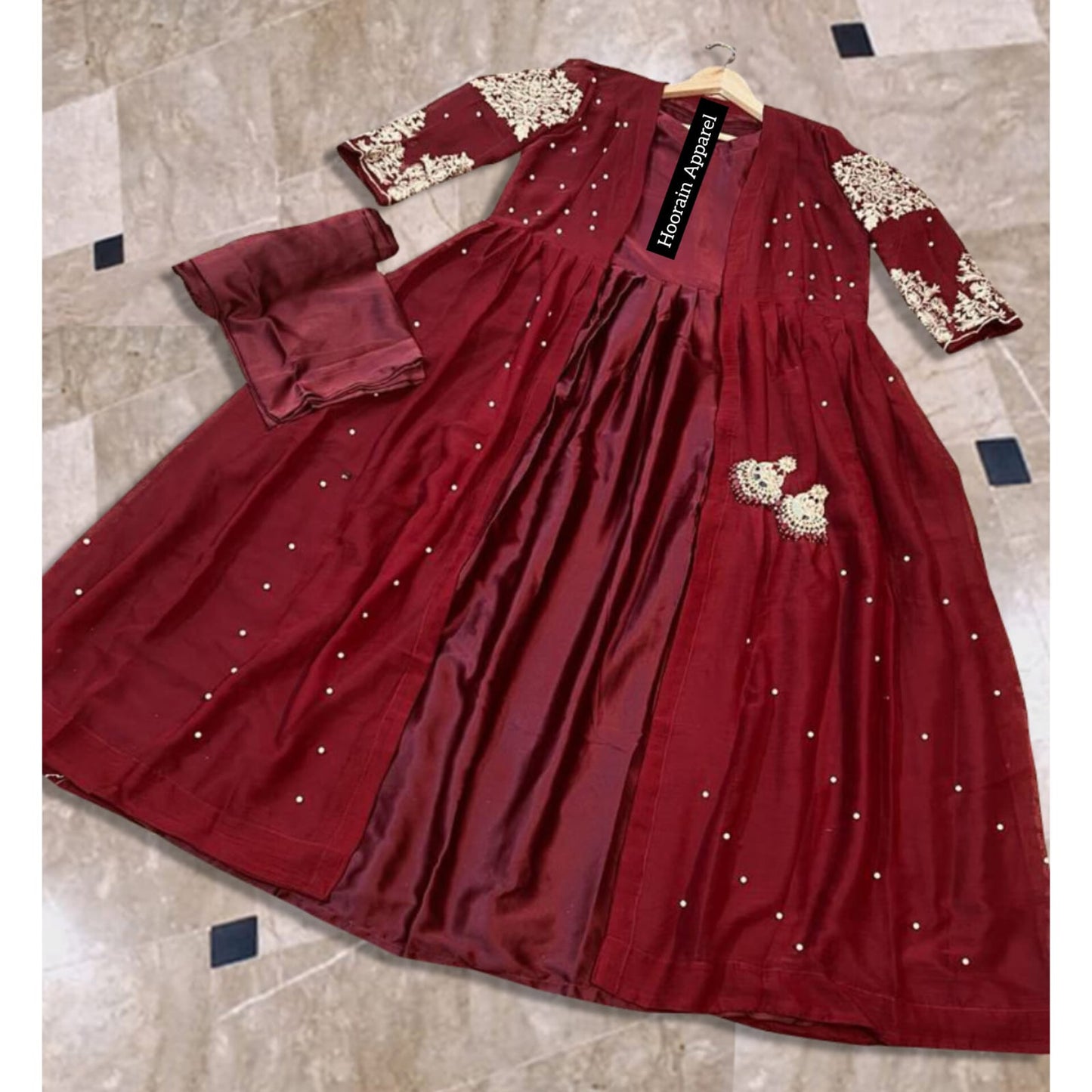Embroidery Gown with inner ✨👗